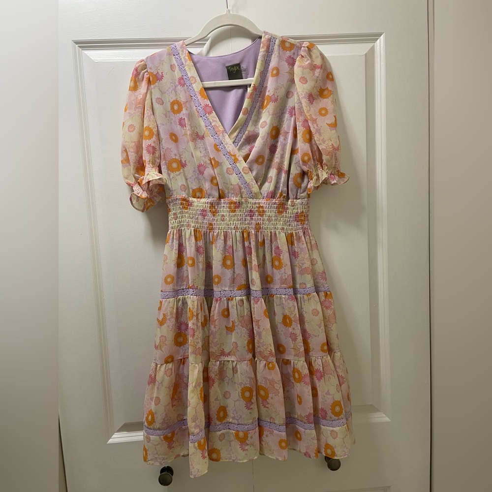 NWT Taylor Brand Size 8 Floral, Layered, Tiered, Lined, Cottagecore Summer Dress